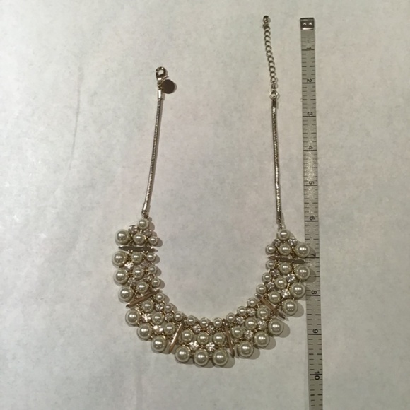 Statement necklace faux pearl and diamond - Picture 3 of 4